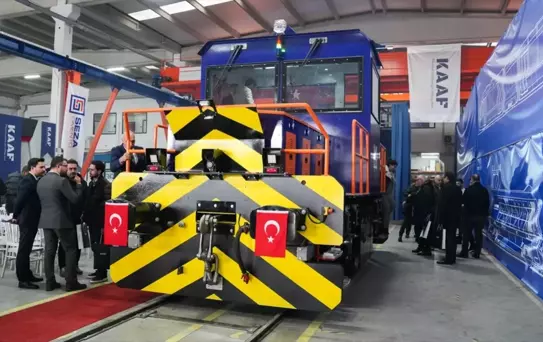 Kayseri'de bataryalı manevra lokomotifinin tanıtımı yapıldı