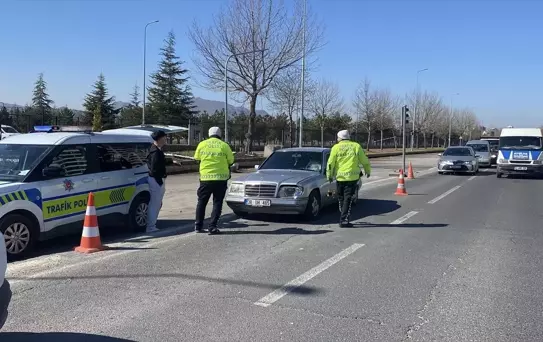 Kayseri'de Otomobilin Çarptığı Çocuk Ağır Yaralandı