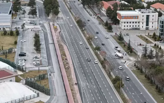 Talas Bulvarı'ndaki Yol Çalışmaları Tamamlandı