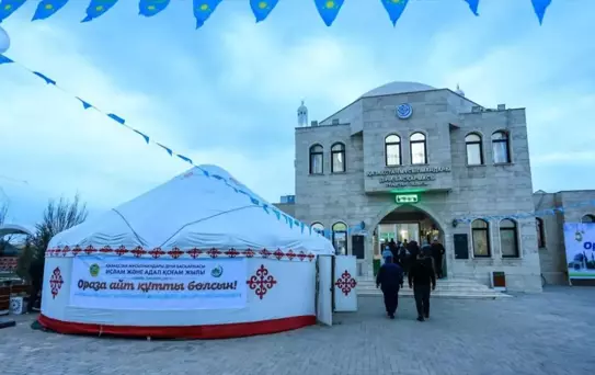 Kazakistan'da Ramazan Bayramı Coşkusu