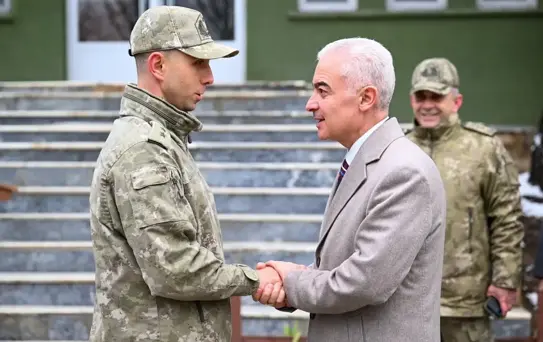 Vali Uğur Turan, Askerlerle Bayramlaştı