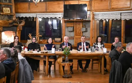 Kırklareli Valisi Turan, şehit aileleri ve gazilerle iftar yaptı