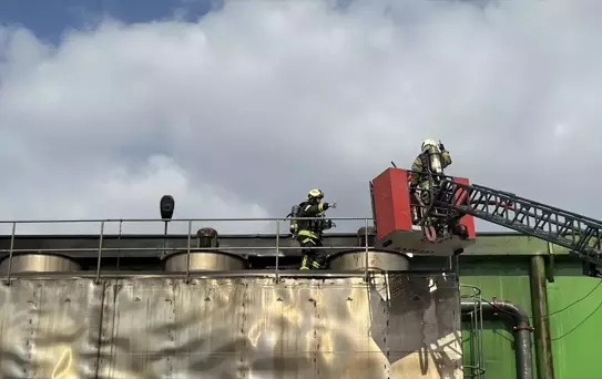 Kartepe'de İtfaiye Yangını Söndürdü