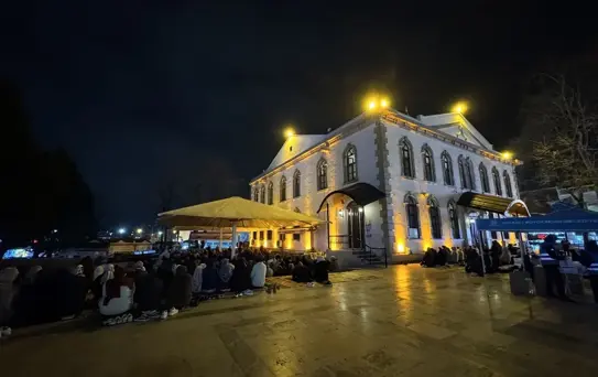 Kadir Gecesi Camilerde Coşkuyla İdrak Edildi