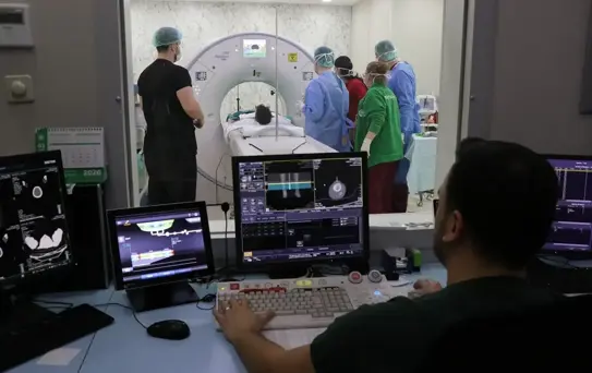 KOÜ Hastanesi’nde Yeni Kanser Tedavi Yöntemi