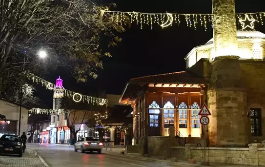 Priştine'de Ramazan Süslemeleri