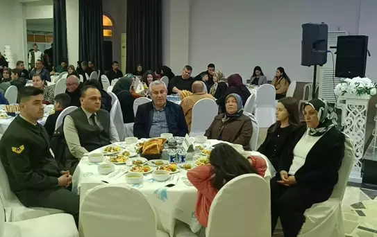 Kozan'da gaziler ve şehit aileleri iftarda buluştu