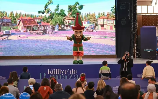 Külliye'de Ramazan Çocuklarla Buluştu