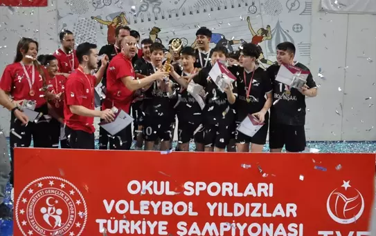 Voleybol Şampiyonası Kütahya'da Sona Erdi
