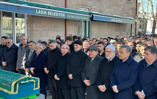 Başkan Topal'ın Annesi Vefat Etti