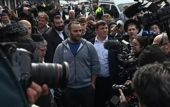 Londra'da Polis Memuruna Saldırı