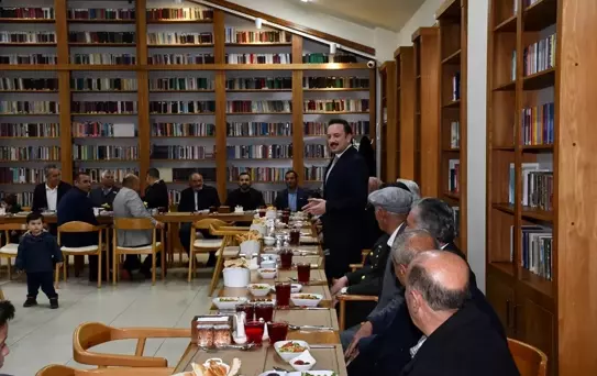 Malazgirt'te şehit aileleri ve gaziler iftar programında buluştu