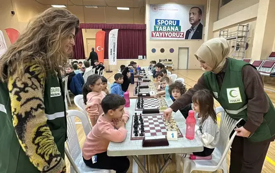 Yeşilay Haftası Hızlı Satranç Turnuvası Tamamlandı