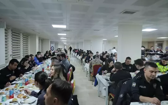 Vali Akkoyun'dan Özel Harekat Polislerine İftar