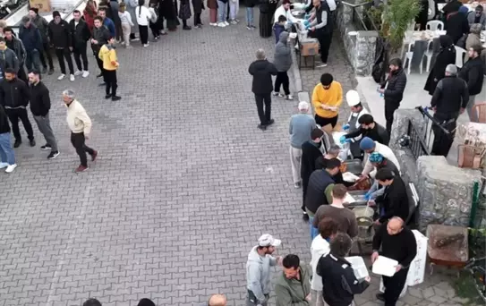 Marmaris'te Gönül Sofraları İftarı