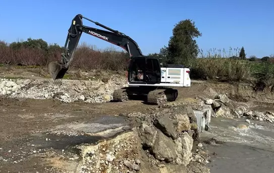 Mersin'de Sağanak Sonrası Onarım Çalışmaları