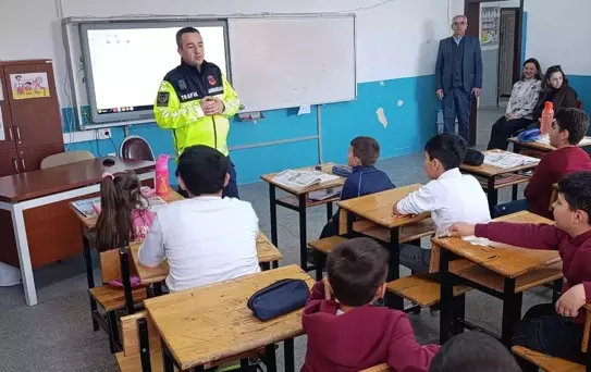 Merzifon'da Öğrencilere Trafik Eğitimi
