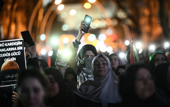 Mescid-i Aksa'nın İsrail tarafından kapalı tutulması başkentte protesto edildi