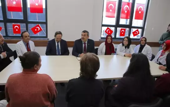 Bakan Tekin'den Ramazan Genelgesi Eleştirilerine Yanıt