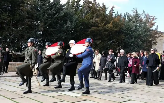 Demet Güler'den Anıtkabir Ziyareti