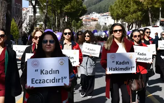 Muğla'da Kadınlar Günü Yürüyüşü