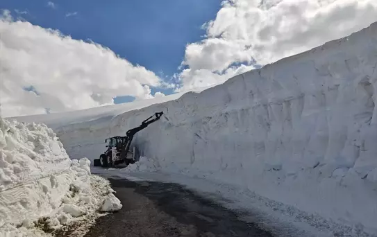 Muş'ta Karla Mücadele Devam Ediyor