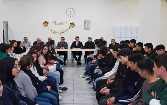 Kaymakam Çakır Öğrencilerle İftar Yemeğinde Buluştu