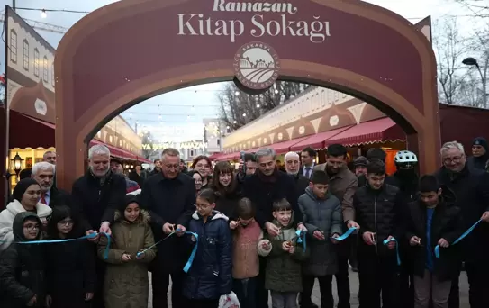 Sakarya'da Kitap Sokağı Açıldı