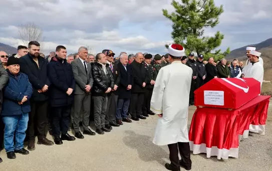 Kore Gazisi Ali Çalışkan Son Yolculuğuna Uğurlandı