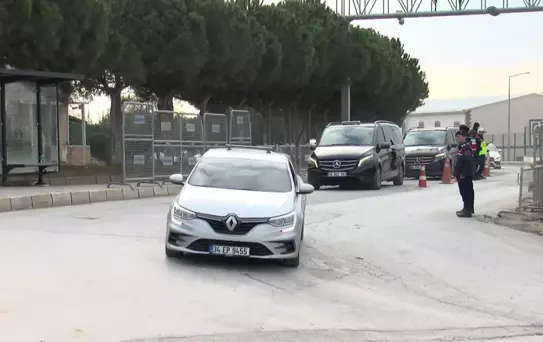 Özgür Özel İmamoğlu'nu Ziyaret Etti