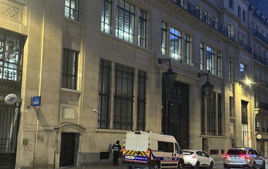 Paris'te Banka Saldırı Girişimi