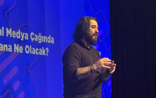 Sosyal Medya ve Görünür Olma İhtiyacı