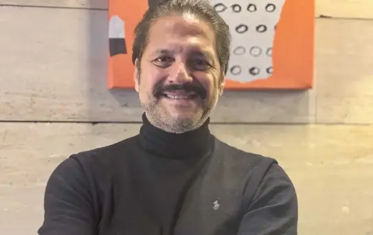 Ragıp Savaş'tan Tarık Akan'a Saygı