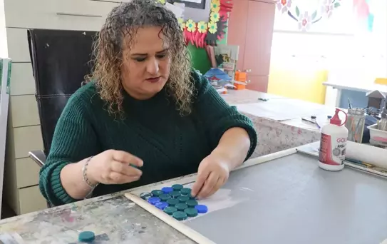 Geri Dönüşümle Sanat Yaratan Öğretmen