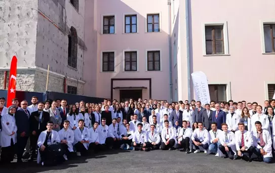 Tıp Bayramı'nda Genç Hekimlerle Buluşma