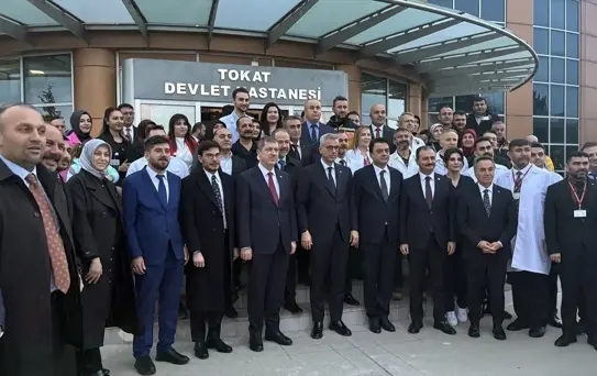 Bakan Memişoğlu Tokat'ta Sağlık Çalışanlarıyla İftar Yaptı