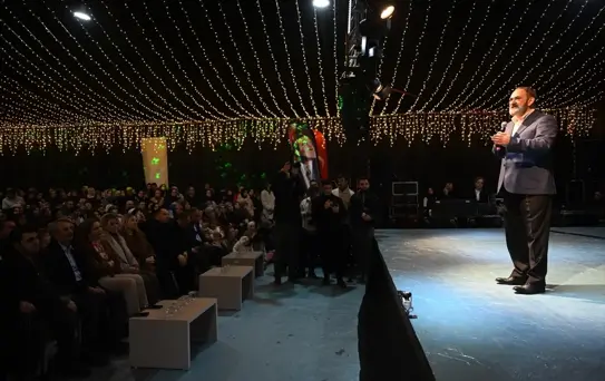 Dursun Ali Erzincanlı Ramazan'da Selimiye Meydanı'nda Şiir Seslendirdi