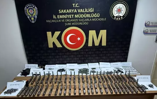 Anadolu Otoyolu'nda Silah Parçaları Ele Geçirildi