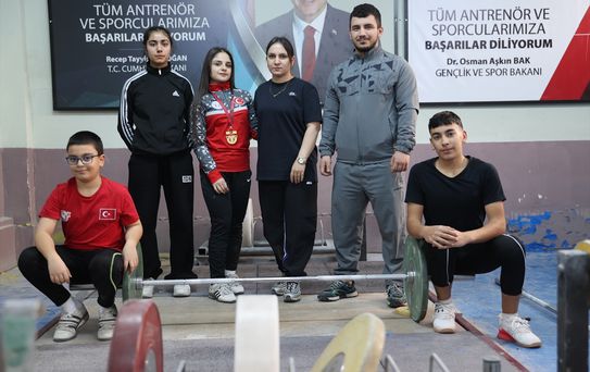 Şaziye Erdoğan'dan Genç Sporculara Destek