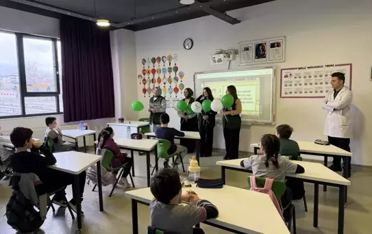 Yeşilay, Öğrencileri Ziyaret Etti