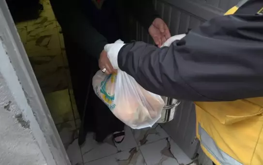 Engellilere ve İhtiyaç Sahiplerine İftar Sofrası