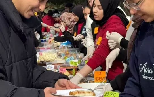 Karaköprü'de İhtiyaç Sahibi Öğrencilere Kermes