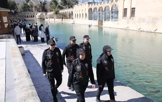 Şanlıurfa'da Turizm Polisleri Güven Sağlıyor