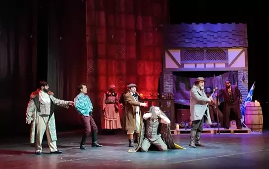 Windsor'un Şen Kadınları Müzikali Prömiyerini Yaptı