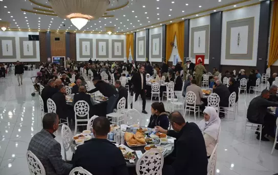Silopi Kaymakamı Partal, şehit ve gazi yakınlarıyla iftar yaptı