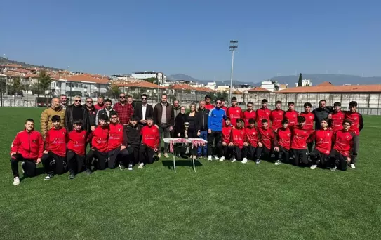 Söke Gençlerbirliği Şampiyonluk Kupasını Aldı