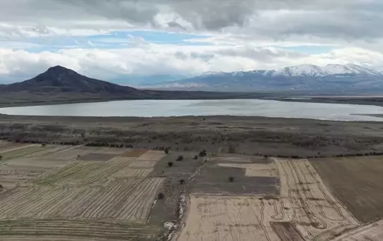 Karataş Gölü Yağışlarla Yeniden Canlandı