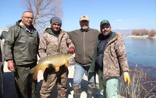 Suğla Gölü'nde Bereketli Balık Sezonu