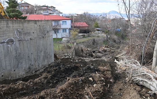 Suşehri'nde Yol Yapım Çalışmaları
