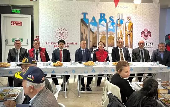 Tarsus'ta İftar Programı Düzenlendi